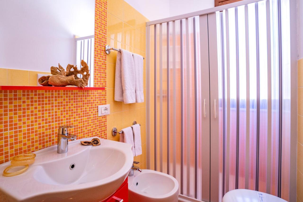 B&B Pietre Preziose Кастеллуццо Экстерьер фото