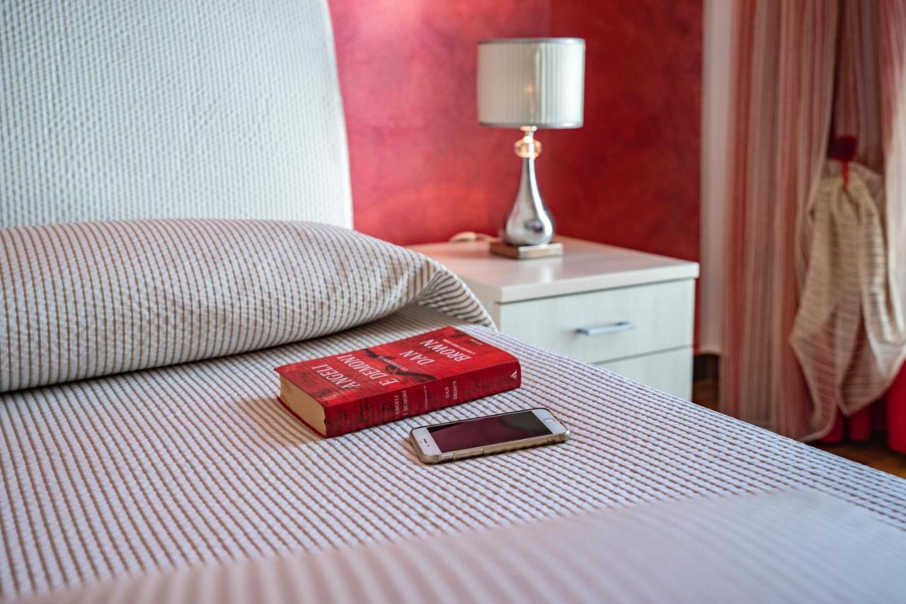 B&B Pietre Preziose Кастеллуццо Экстерьер фото