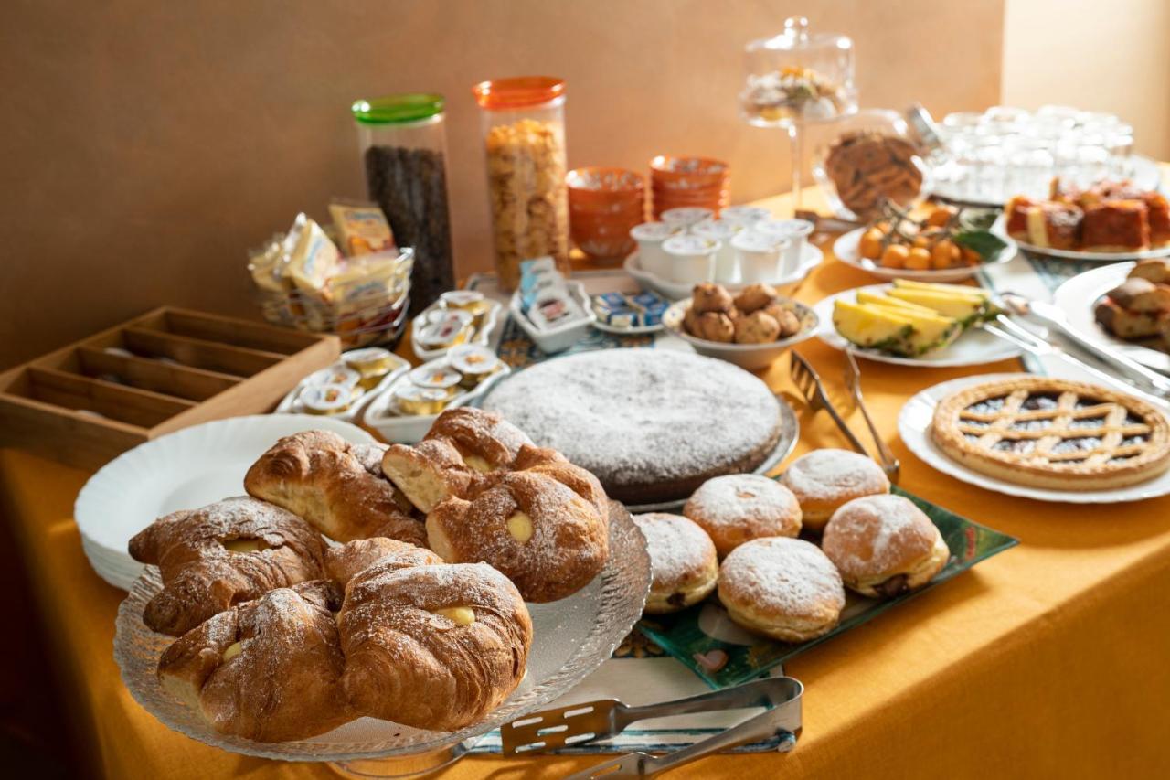 B&B Pietre Preziose Кастеллуццо Экстерьер фото